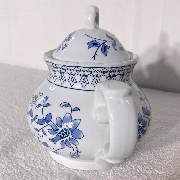 Vintage Blue White Floral Print Ceramic Teapot - Picture 9 of 12